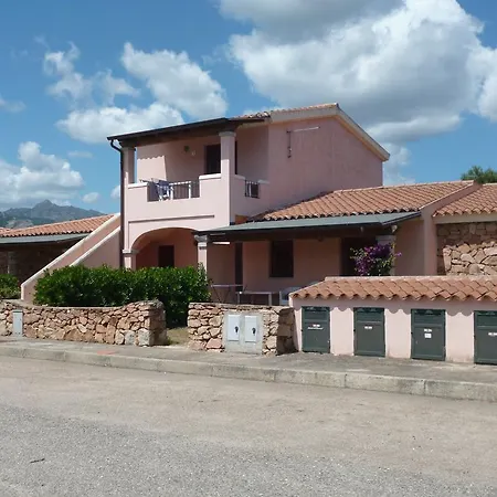 Villaggio Gallura *
